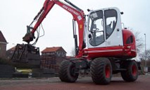 Huur bandenkraan (zonder man)  6 TON